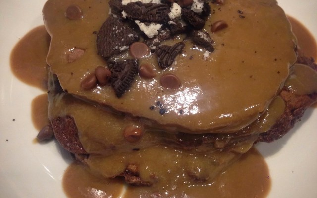 photo of chocolate Oreo pancakes