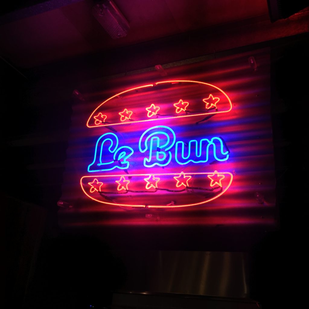 photo of Le Bun sign